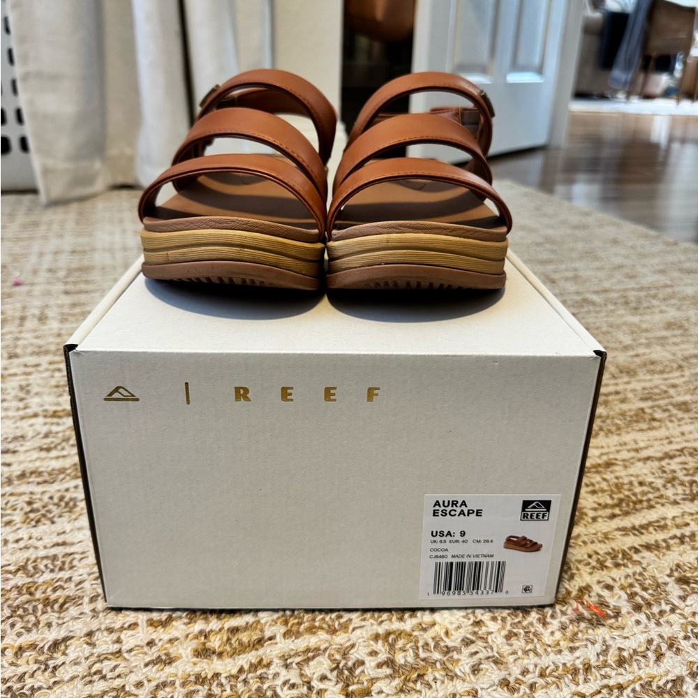 Reef Women's Aura Escape Sandals Size 9 NWB - Picture 3 of 9